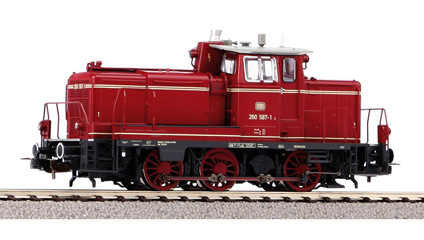 locomotive diesel PIKO Loco Diesel BR260 DB rouge