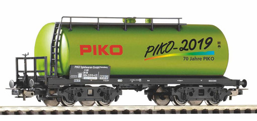 wagon PIKO Piko voiture de l'annee 2019    