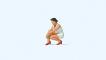 figurine Preiser Femme mettant ses chaussures figurine Preiser Femme mettant ses chaussures