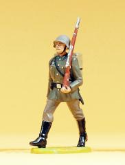 figurine Preiser soldat allemand avec drapeau